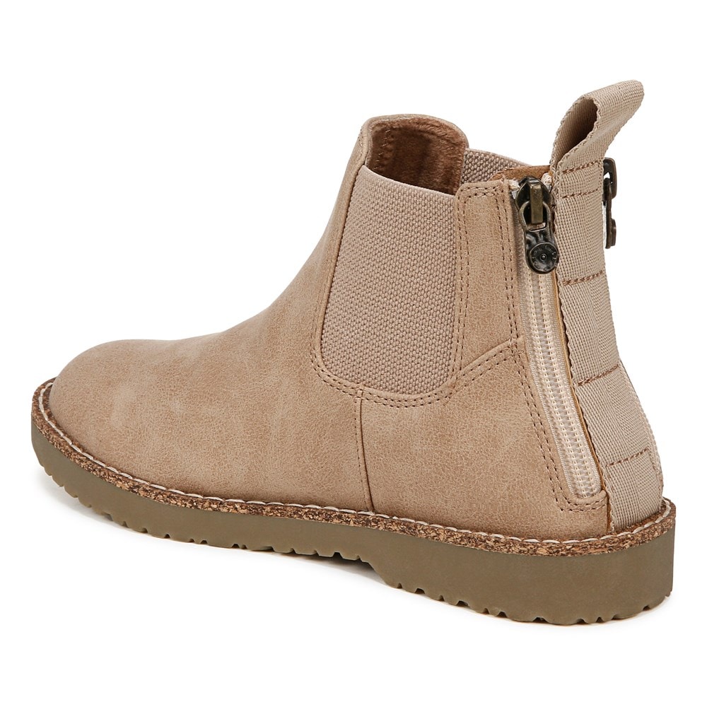 Blowfish Women\'s Chillin Chelsea Ankle Bootie - Cashew Faux Leather